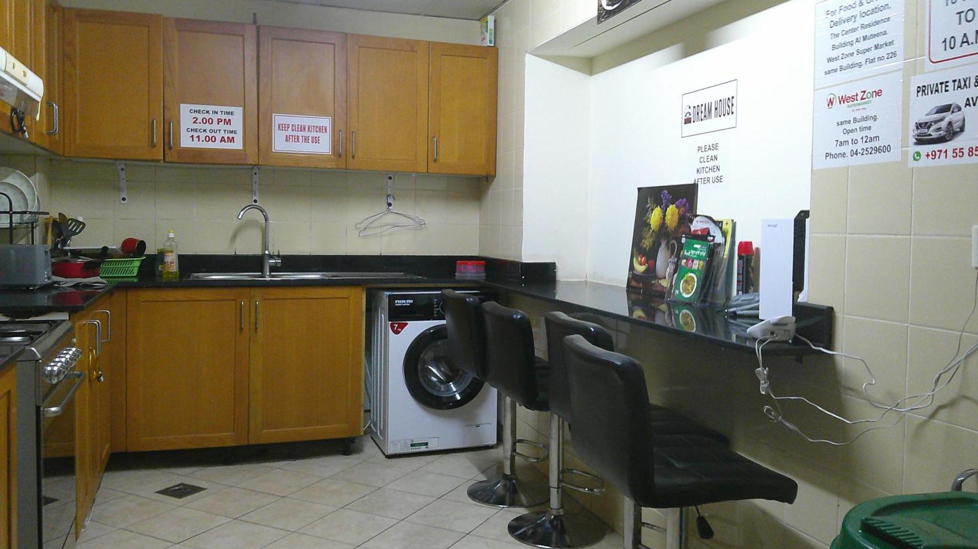 Ruby Star Hostel Dubai F2 Eksteriør billede